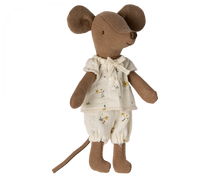 Lade das Bild in den Galerie-Viewer, Große Schwester Maus in Streichholzschachtel von Maileg