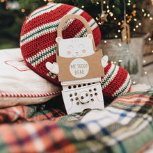 Lade das Bild in den Galerie-Viewer, Teddybär Schnürspielzeug aus Holz - Milin