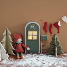 Lade das Bild in den Galerie-Viewer, Wichteltür mit Licht Fabelab