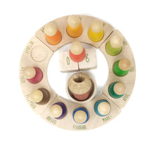 Lade das Bild in den Galerie-Viewer, Grapat Jahreszeitenkalender nach Waldorf Holzspielzeug Grapat