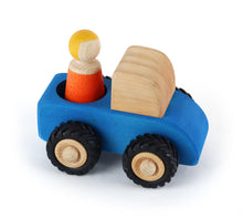Lade das Bild in den Galerie-Viewer, Holzauto blau mit einer Figur - Bauspiel
