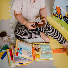 Lade das Bild in den Galerie-Viewer, Home Sweet Home - 6 Seiten Mini Quiet Book

