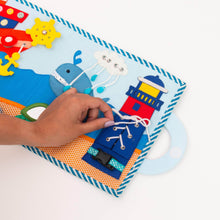 Lade das Bild in den Galerie-Viewer, Magischer Fisch - 2 Seiten Mini Quiet Book
