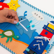 Lade das Bild in den Galerie-Viewer, Magischer Fisch - 2 Seiten Mini Quiet Book
