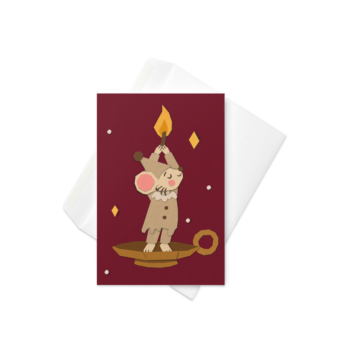 Weihnachtskarte mit niedlicher Maus, die eine brennende Kerze hochhält, in einem goldfarbenen Kerzenhalter vor dunkelrotem Hintergrund mit kleinen Sternen