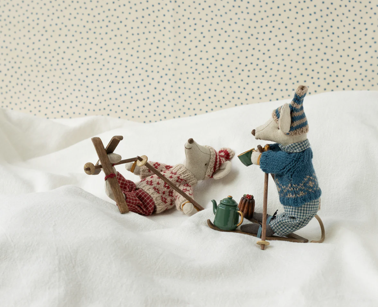 Mama Wintermaus mit Skiset - Maileg