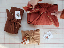 Lade das Bild in den Galerie-Viewer, Geschenkverpackung aus Bio-Baumwolle
