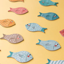 Lade das Bild in den Galerie-Viewer, Lernspiel &quot;The whale &amp; the fish&quot; Spiel &amp; Puzzle von londji - ab 3 Jahren
