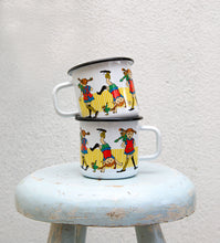 Lade das Bild in den Galerie-Viewer, Pippi Langstrumpf Emaillebecher / Tasse 370 ml
