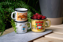 Lade das Bild in den Galerie-Viewer, Pippi Langstrumpf Villa Kunterbunt Emaillebecher / Tasse 370 ml
